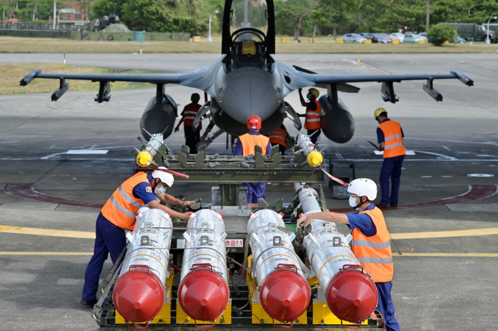 Slow arms deliveries to Taiwan blamed on US production bottlenecks