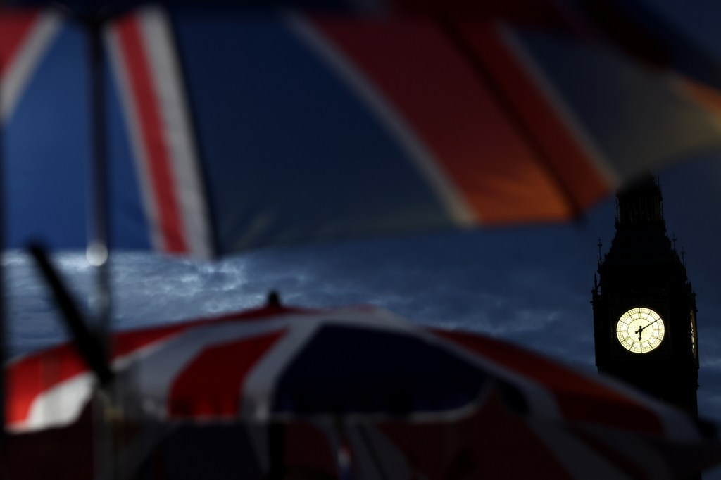 UK refuses to make defense spending commitments amid strategy review