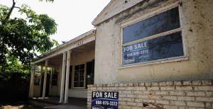 VA urges mortgage firms to extend foreclosure pause until next year