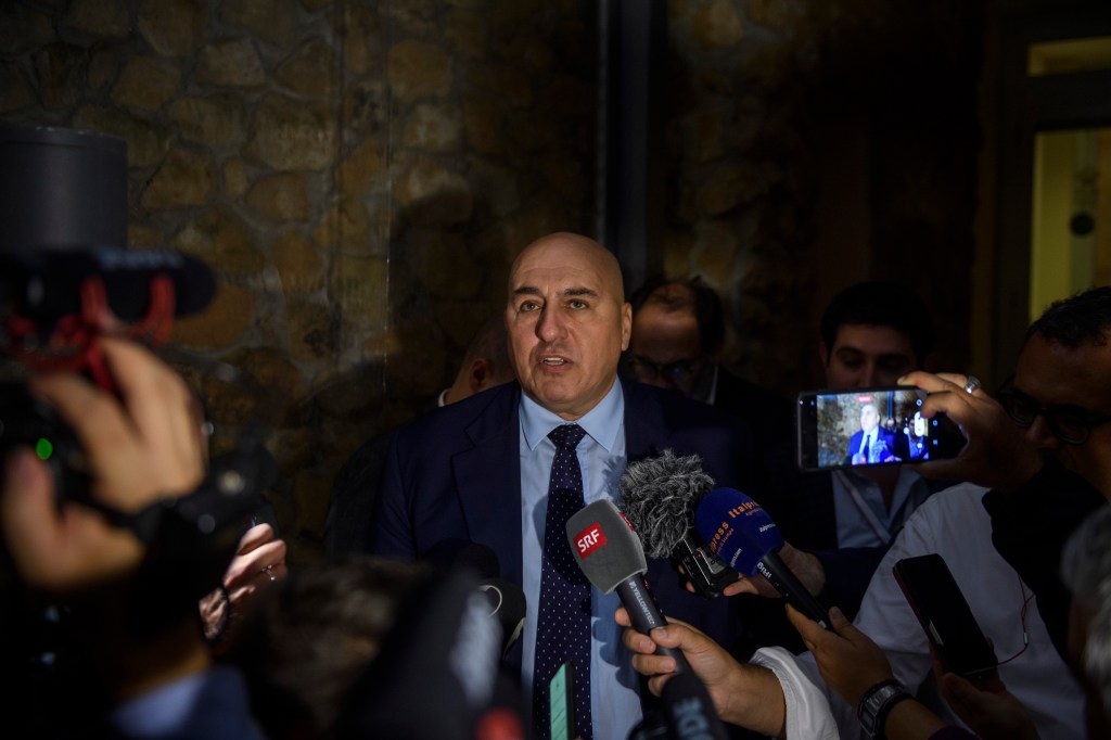 Veteran defense watcher takes Italian minister post