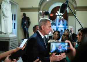 Congress avoids government shutdown, drops Ukraine aid