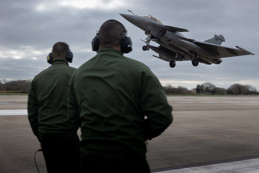 Serbia to buy 12 Rafale fighter jets in nod to European industry