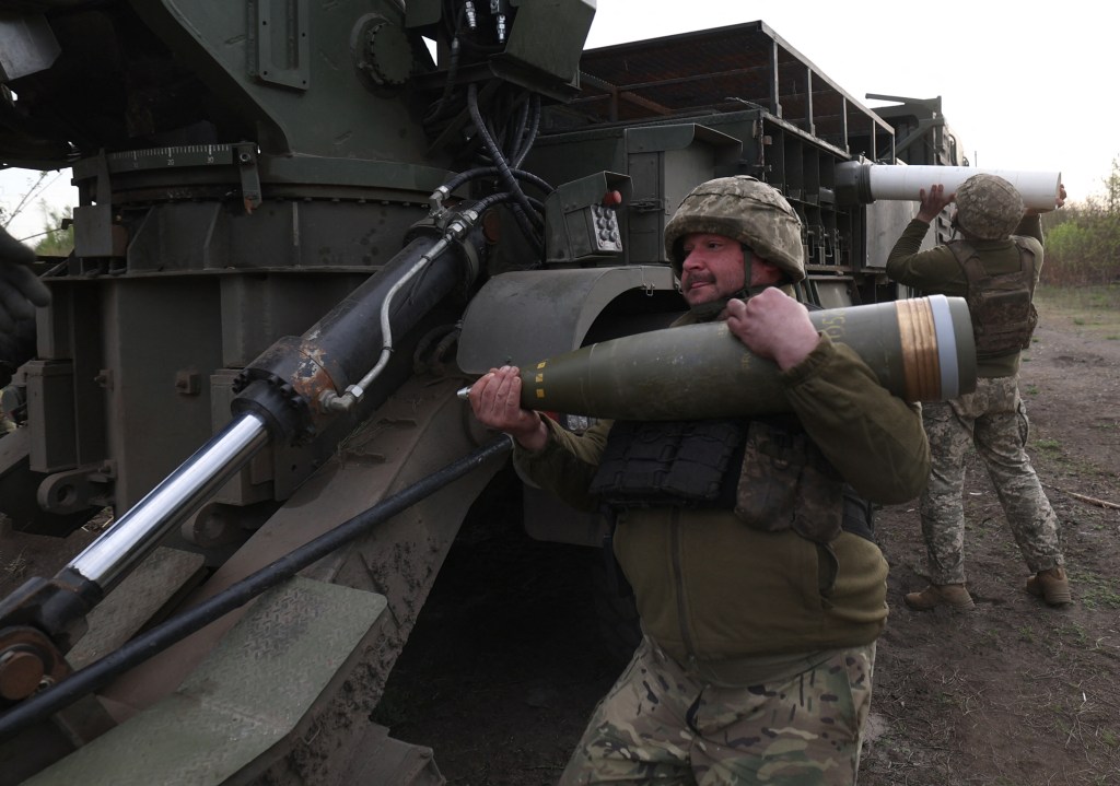 Ukraine, EU defense firms discuss setting up local production