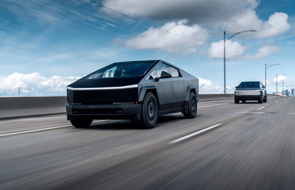 US Air Force eyes purchase of Tesla Cybertrucks … to blow up
