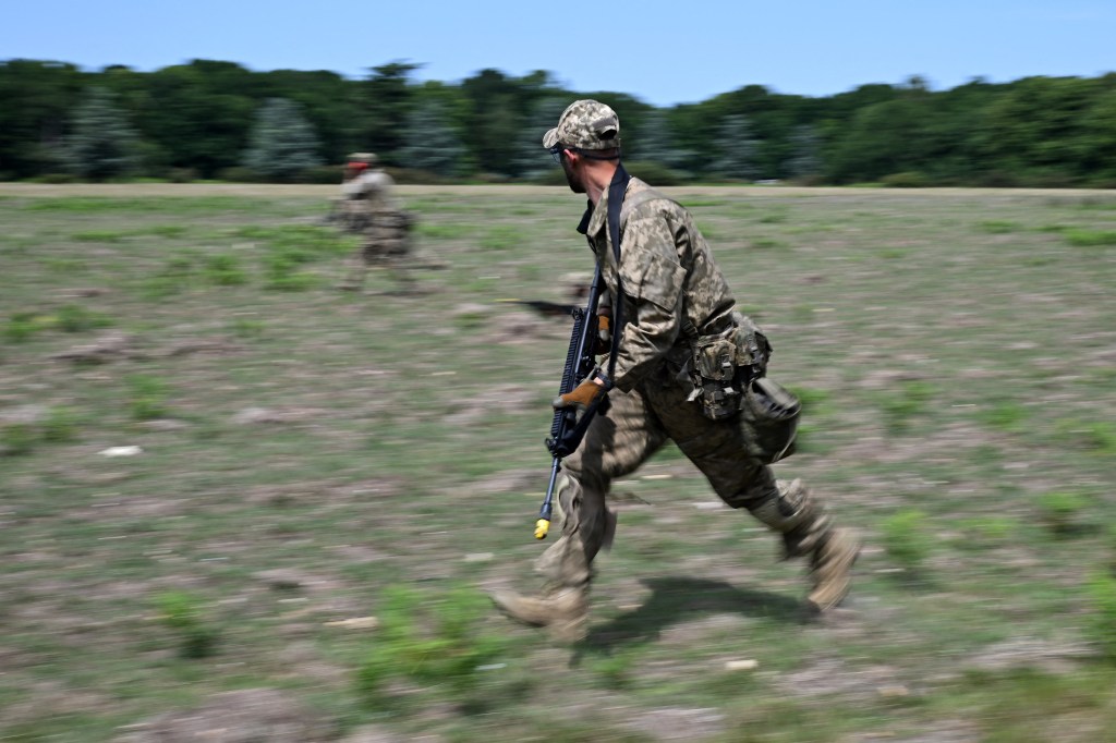 Britain expands training program for Ukraine forces