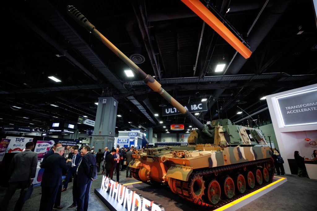 Indra teams up with Hanwha for Spain’s $5.3 billion artillery order