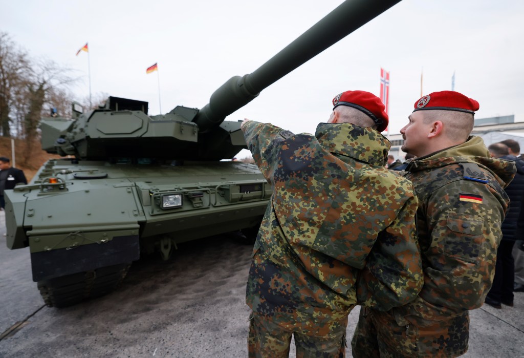 KNDS unveils the Leopard 2A8, first new battle tank build since 1992