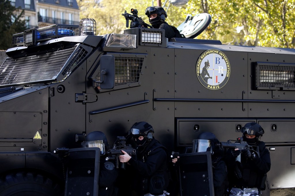 Nexter armored vehicle could soon include tethered drones