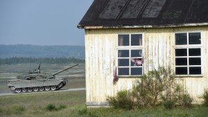 Antsy about its aging tanks, Italy is mulling a rush purchase