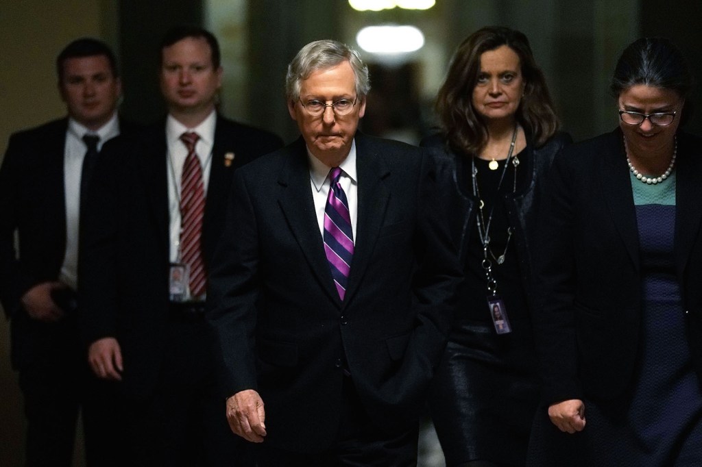 US Senate delays temporary spending vote, upping shutdown drama