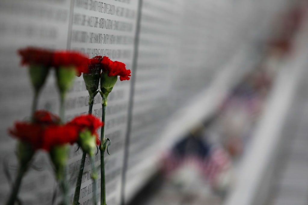 Veterans group to bury remains left at Vietnam Veterans Memorial