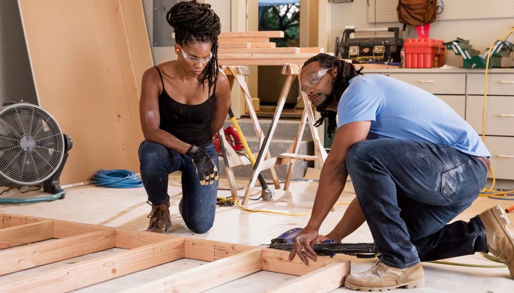 4 tips from veterans-turned-‘Flip or Flop’ stars for your next military move