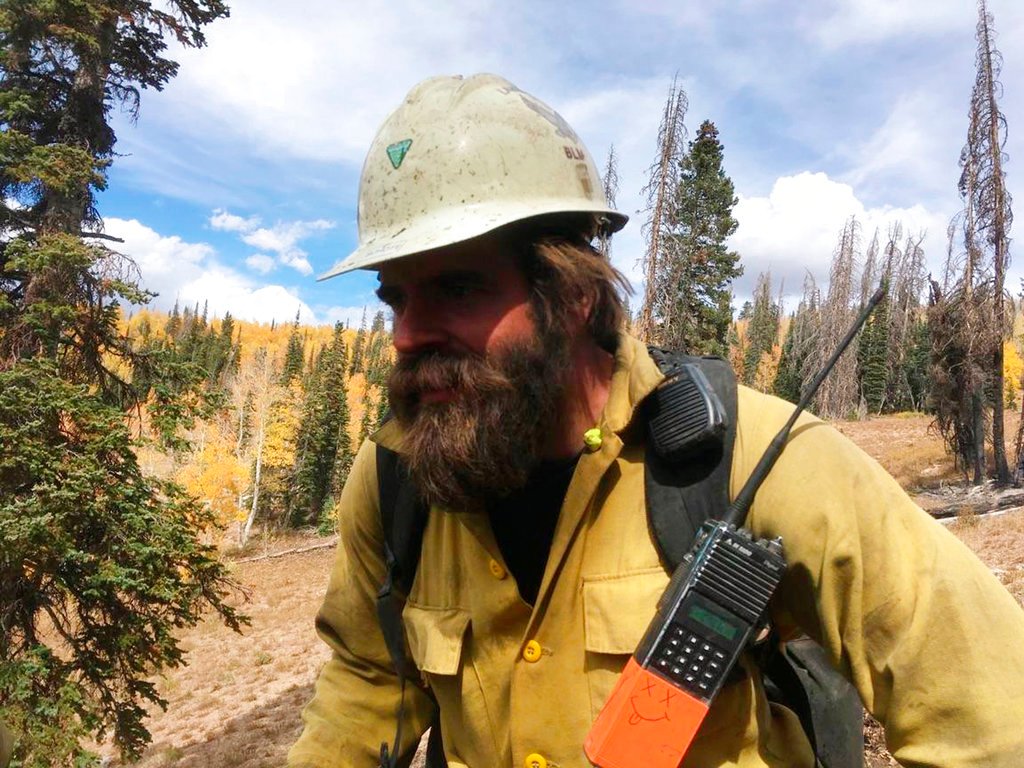 Veterans find community, hard work in rare firefighting crew