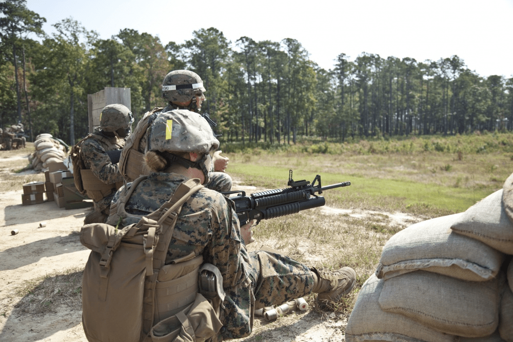 Few female Marines are joining the infantry, but that was expected, top Marine says