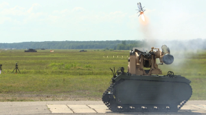 Estonian robot fires Javelin missile using Norwegian remote launcher