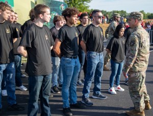 Short-handed Army to miss recruiting goal for second year in a row