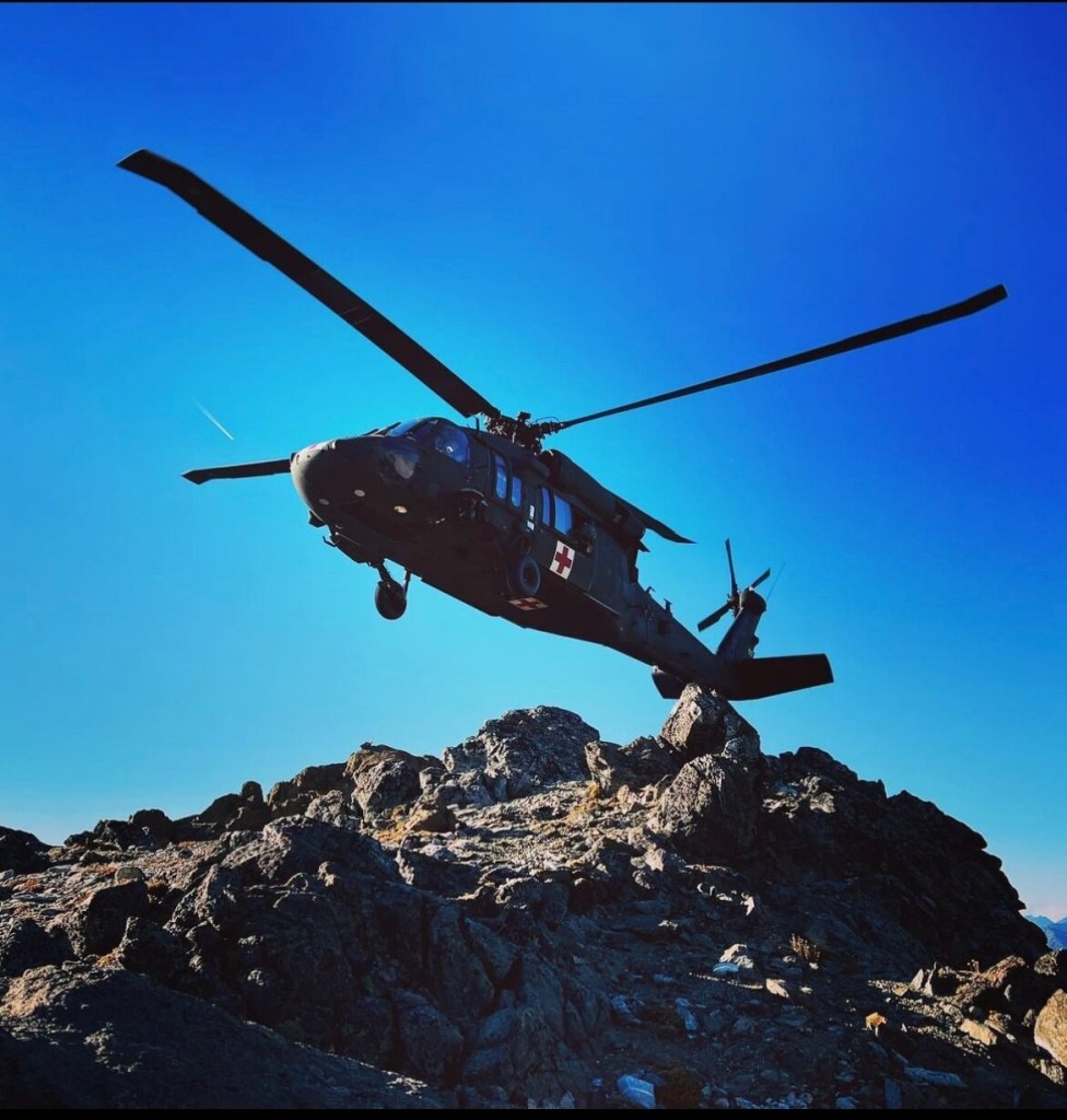 Soldiers rescue injured hiker near Mount Stuart in Washington