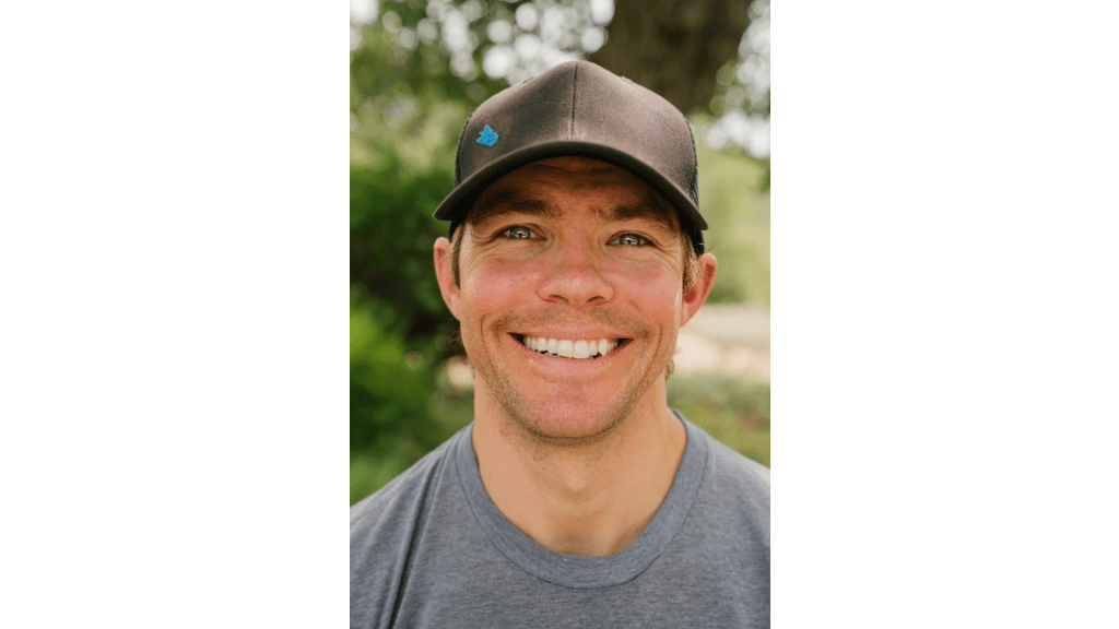 Veteran helps others through mental health advocacy, holistic wellness