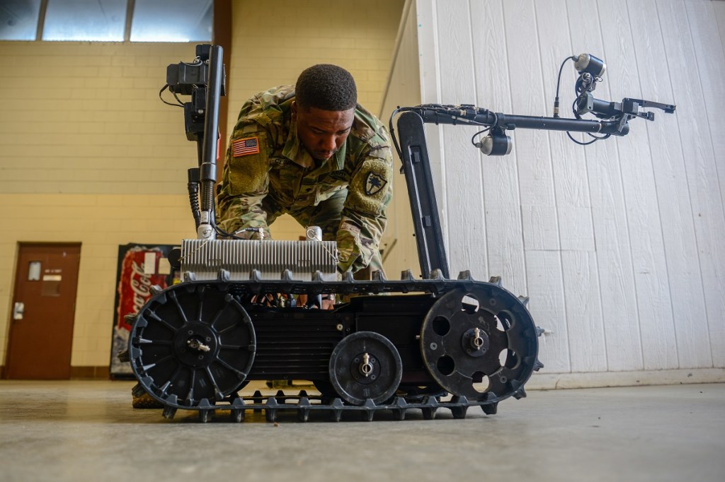 Will AI give the Army a secure ‘Snapchat of information’?