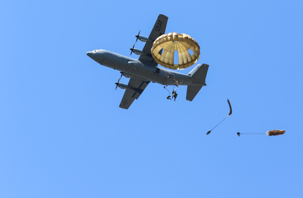 Photos: US and European paratroopers jump during major exercise