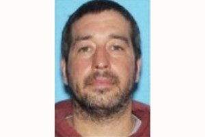 Manhunt continues for Army reservist suspected in Maine mass shooting