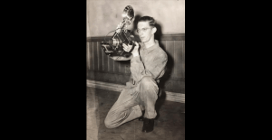 WWII vet, 100, takes to Reddit to answers questions