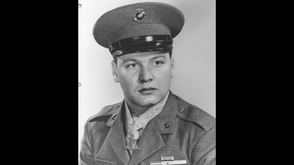 Medal of Honor recipient Duane Dewey dies at 89
