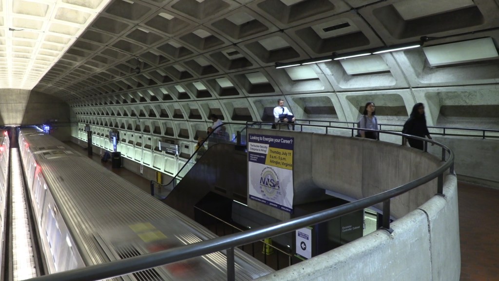 Metro construction complicates commutes for some feds
