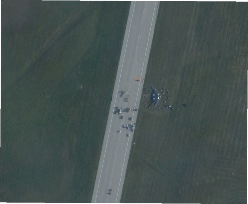 B-2 bomber crashes in Missouri after in-flight malfunction; none injured