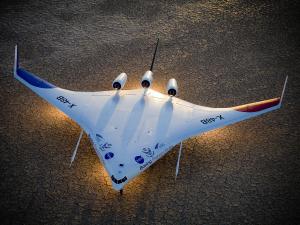 Blended-wing tanker, nuke reactors, electric cars in USAF climate plan