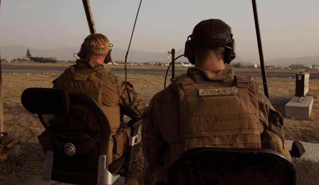 Marine air traffic controller gets Bronze Star for Kabul evacuation