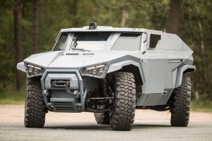 France’s Arquus unveils Scarabée, a hybrid armored vehicle that moves like a crab