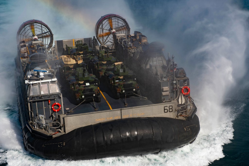 Navy identifies chief who died of COVID