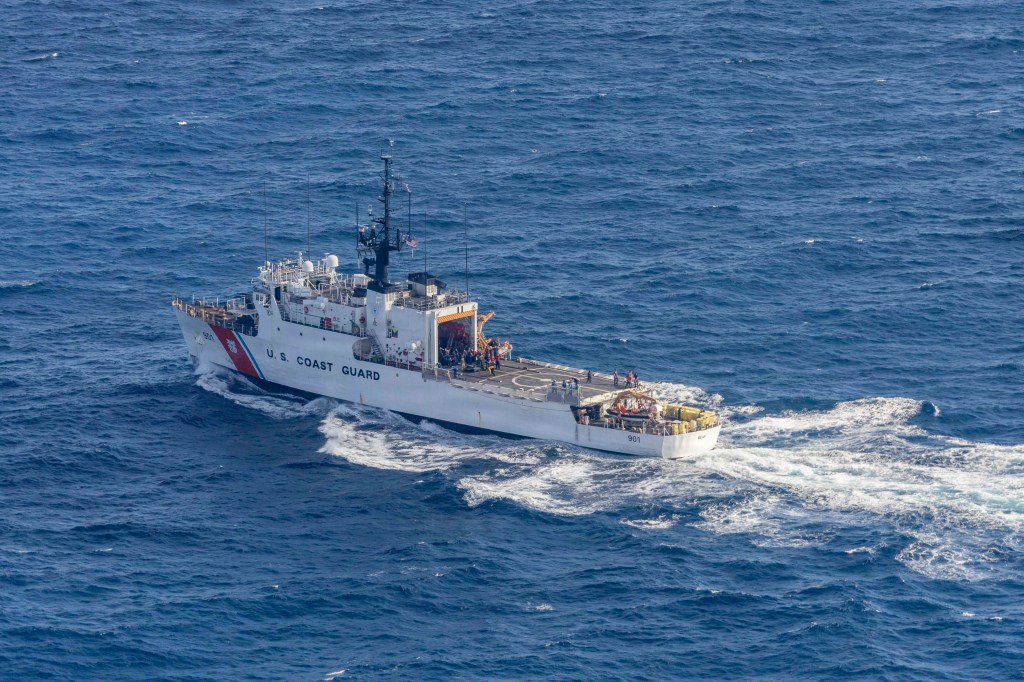 US Coast Guard has seized over 225,000 pounds of cocaine in eastern Pacific