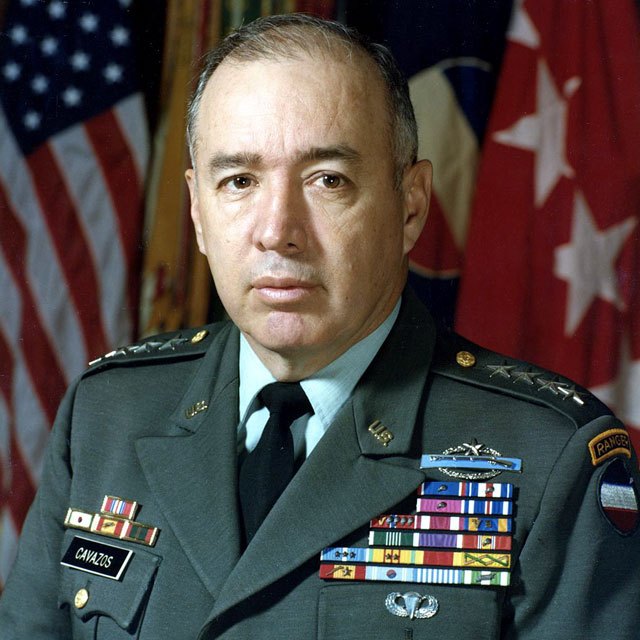 Army’s first Hispanic four-star general dies at 88