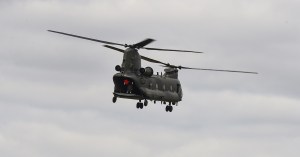 British CH-47 crews train with Marines during air tactics course for first time