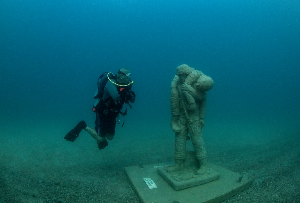 The first underwater veterans memorial is open for divers