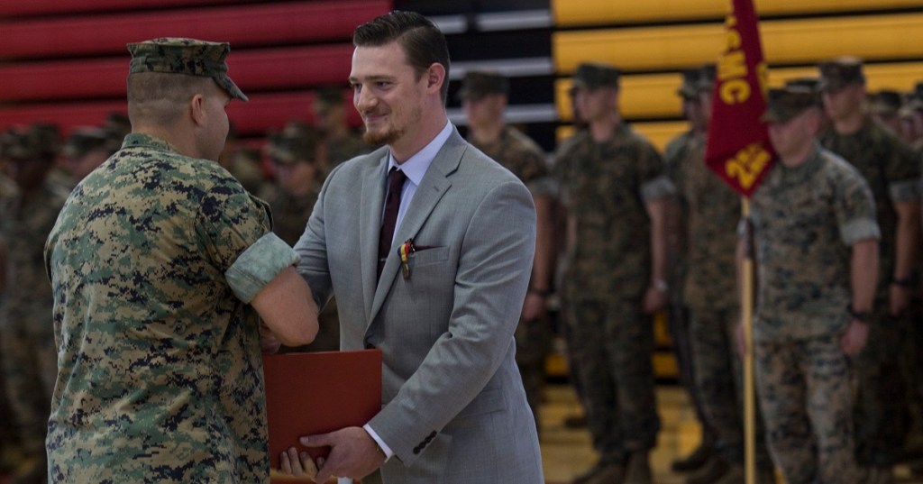 Sergeant awarded Navy and Marine Corps medal for disarming suicidal Marine