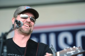 Exclusive excerpt: Country star, Army veteran Craig Morgan on keeping troops connected … with a guitar