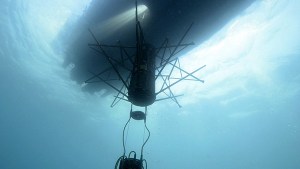 Autonomous boat can dip sonar like helicopters