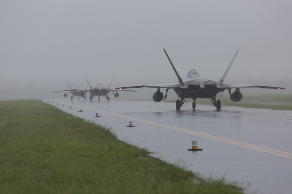PACAF deploys F-22s to Australia for training