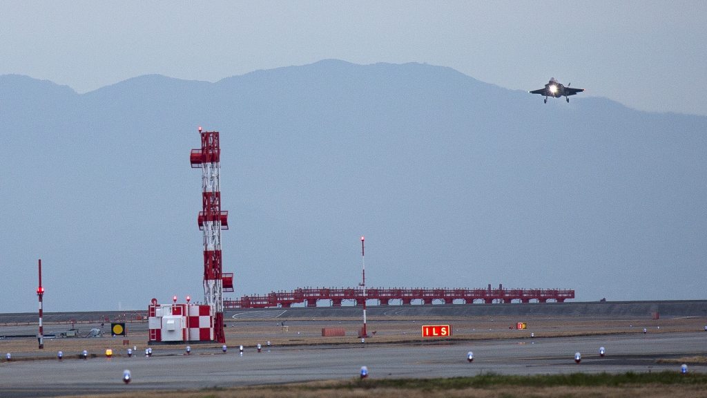 First F-35B Fighter Jets Arrive in Japan