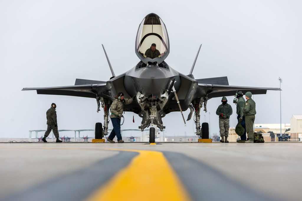 Pentagon ‘can’t afford the sustainment costs‘ on F-35, Lord says