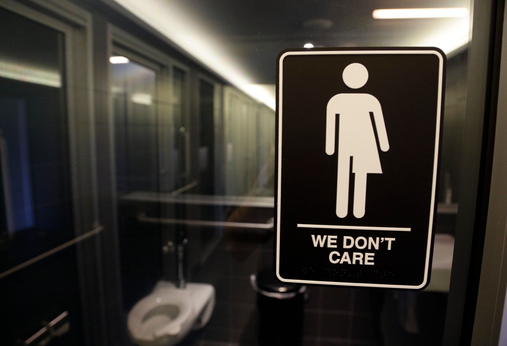GSA rule extends restroom rights to transgender feds