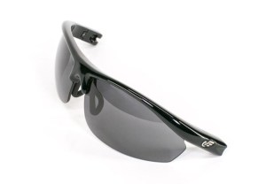Eye Surgeon creates new shades that combine sunglasses and goggles