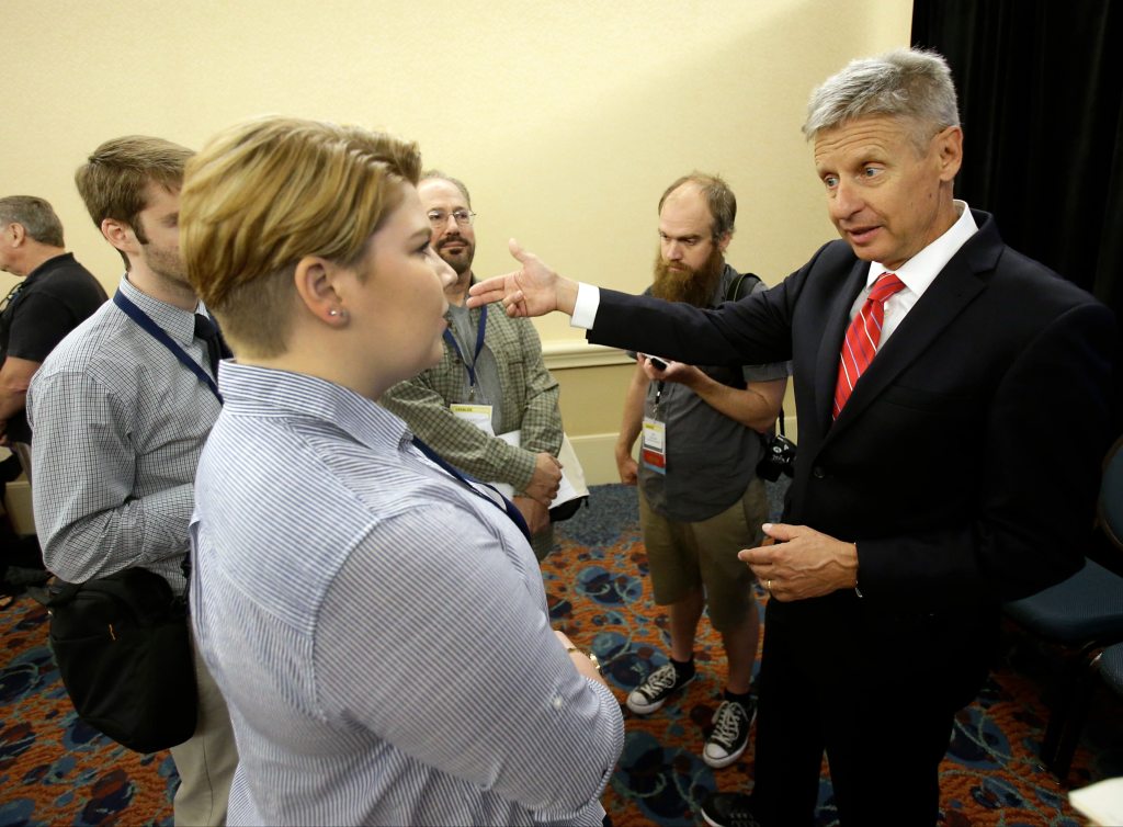Veterans group pressured to let Gary Johnson join forum with Trump, Clinton