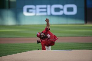 Soldier goes with grenade-style toss for 1st pitch at Nats-Giants game