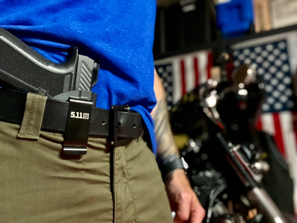 The 5 Everyday Carry Items You Should Carry Every Day