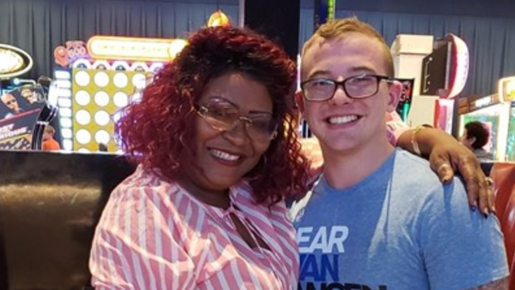 The story of a fighter: Breast cancer survivor inspires others