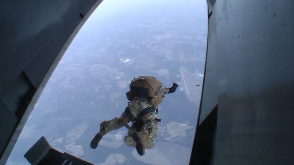 Army paratroopers complete testing on smaller, lighter laser for mortar, artillery targeting